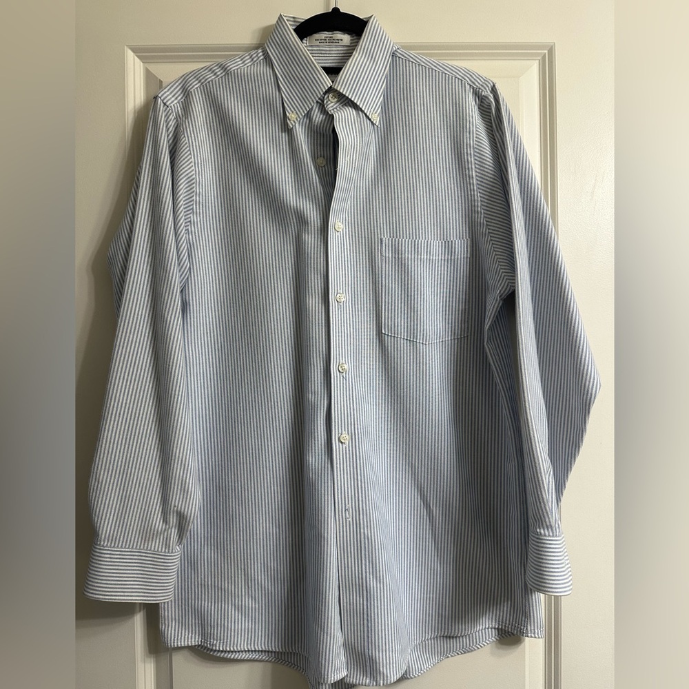 Van Heusen Men's Blue and White Striped Dress Shirt